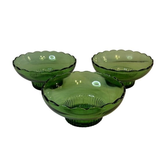 VTG EO Brody M2000 Scallop Edge Emerald Green Glass Ribbed Base Bulb Bowl 6.75" - Picture 3 of 11